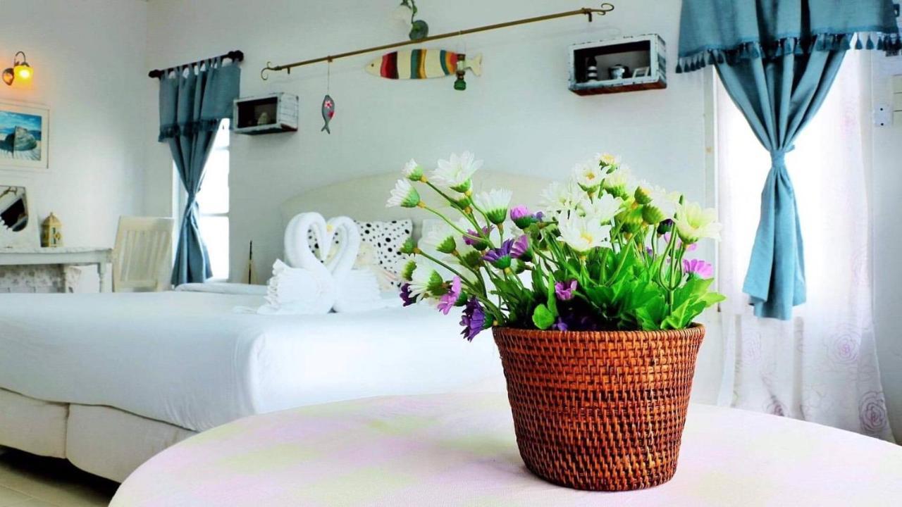 Prathana Garden Beach Resort Хуа Хин Екстериор снимка