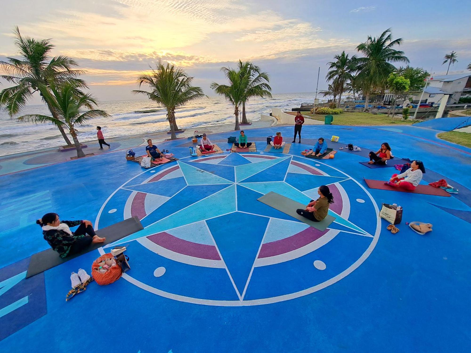Prathana Garden Beach Resort Хуа Хин Екстериор снимка