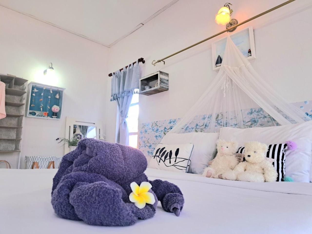 Prathana Garden Beach Resort Хуа Хин Екстериор снимка